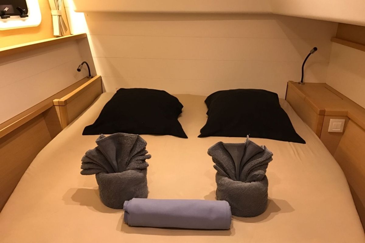 Cabin on Toja, a Lagoon 450 Sport catamaran at Alameda, United States