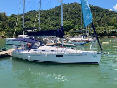 Exterior view of Damis Jolie, a Delta 36 sailboat at Paraty, Brazil