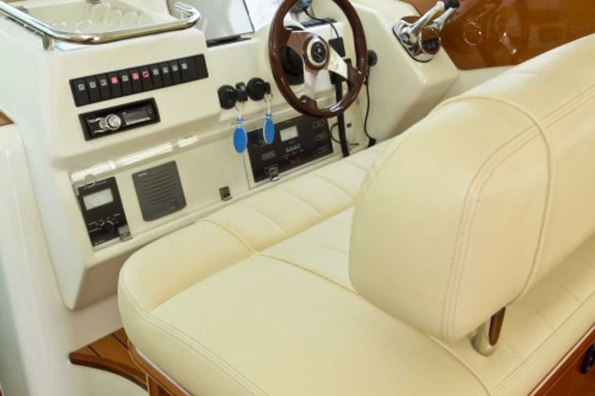Cockpit of George's, a Prestige 46 Fly motorboat at Primošten, Croatia