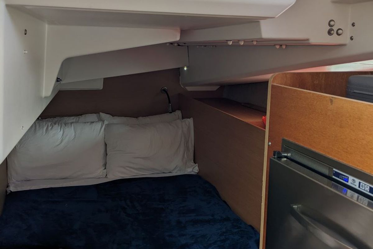 Cabin on Summer Salt, a Jeanneau Sun Odyssey 440 sailboat at Chesapeake, United States