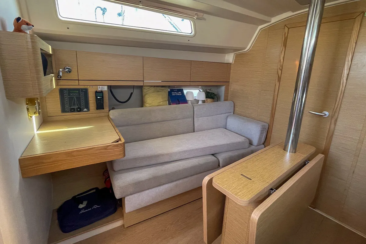 Salon of Pasyco, a Hanse Yachts Hanse 348 sailboat at Hyères, France