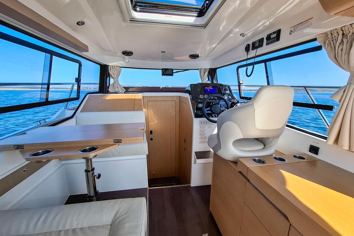 Salon of Kavi, a Kavi Yacht Kavi 9 motorboat at Grad Pula, Croatia