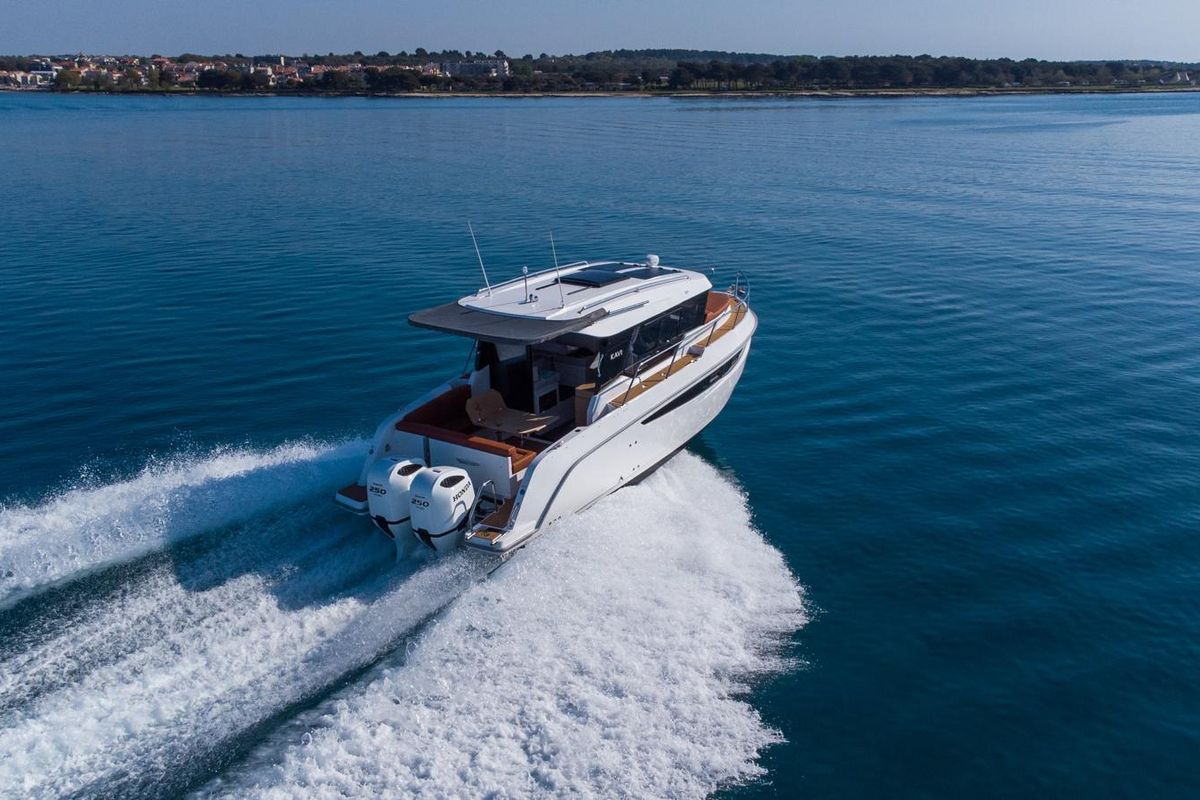 Exterior view of Kavi, a Kavi Yacht Kavi 9 motorboat at Grad Pula, Croatia