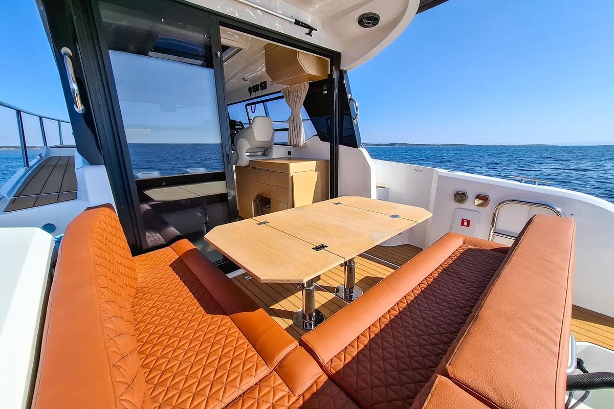 Deck of Kavi, a Kavi Yacht Kavi 9 motorboat at Grad Pula, Croatia