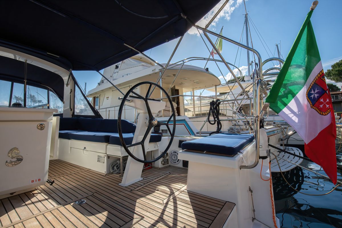 Cockpit of Hybris, a Beneteau Oceanis 51.1 sailboat at Tonnarella, Italy