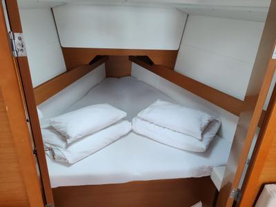 Cabin on Berry, a Jeanneau Sun Odyssey 349 sailboat at Općina Pakoštane, Croatia