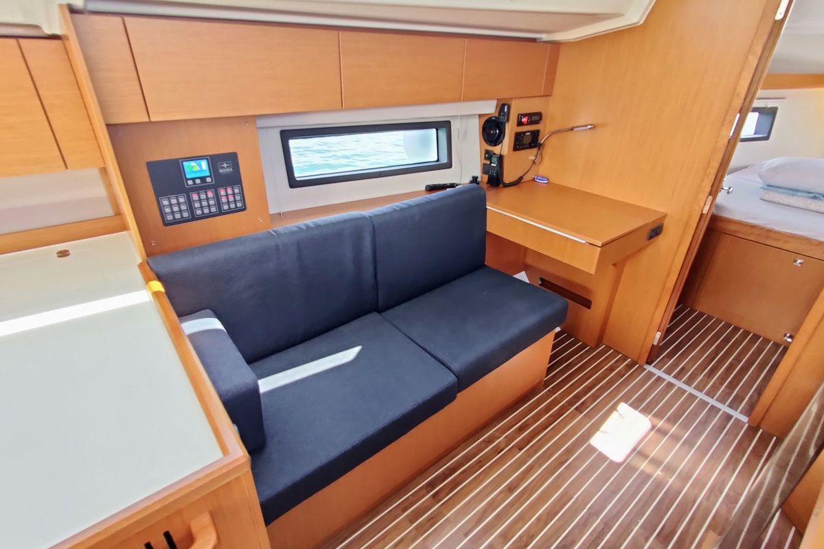 Salon of Relax, a Bavaria C42 sailboat at Općina Sukošan, Croatia
