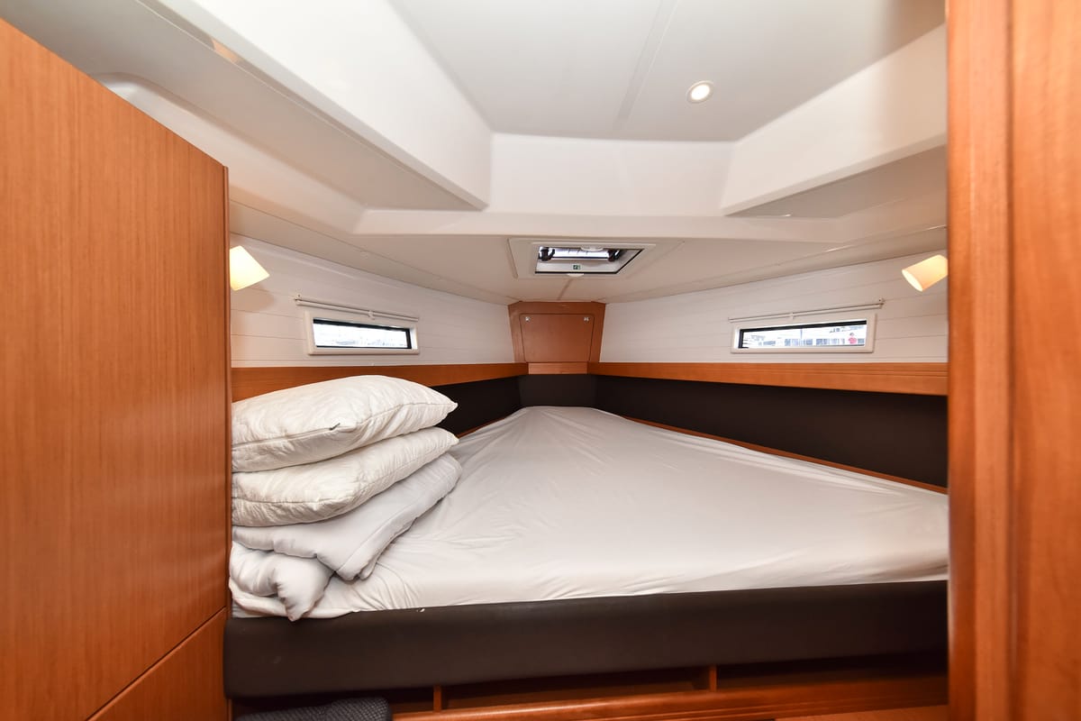 Cabin on Chill Bill, a Bavaria Cruiser 41 sailboat at Zadar, Croatia