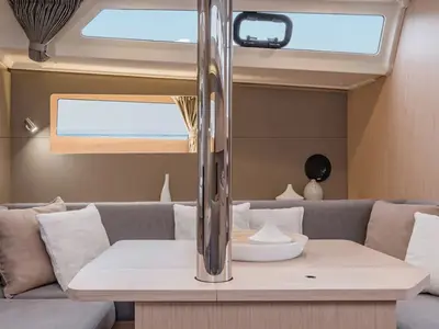 Salon of Sunsail 41.1 Classic, a Beneteau Oceanis 411 sailboat at Procida, Italy
