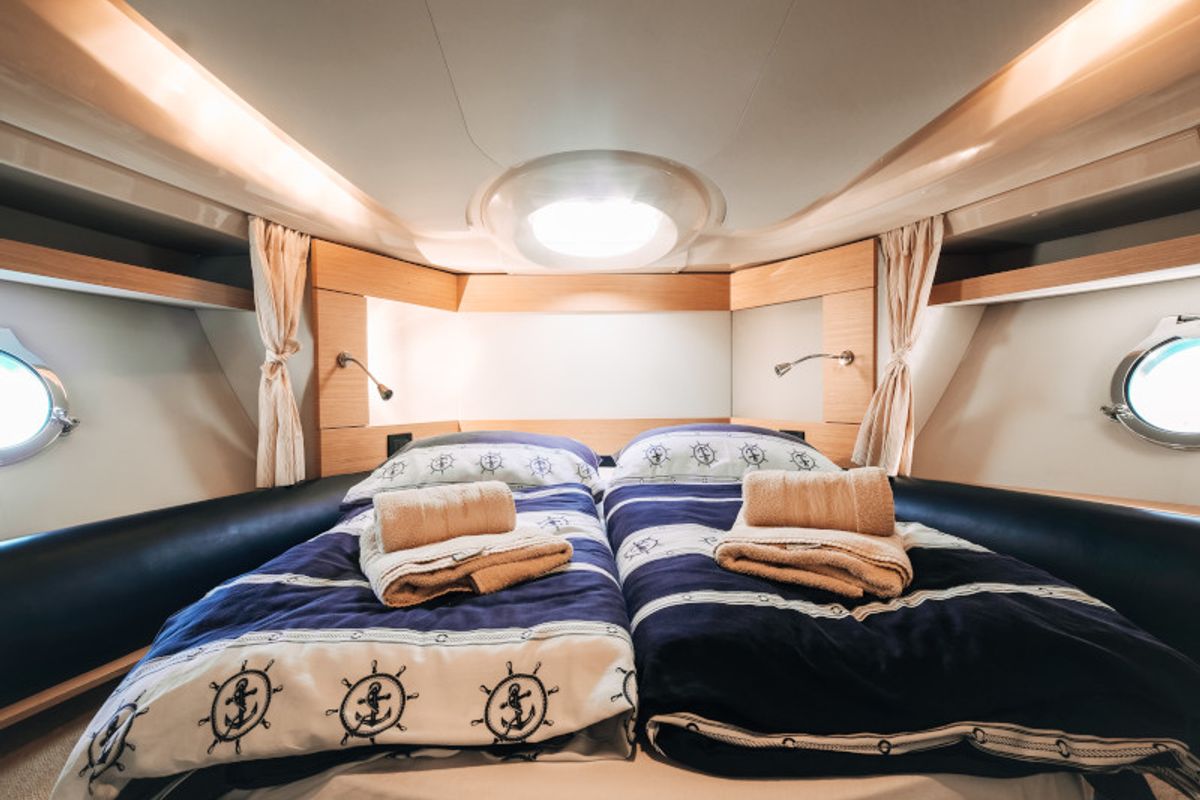 Cabin on Lou Ann, a Azimut 43 S motorboat at Seget Donji, Croatia