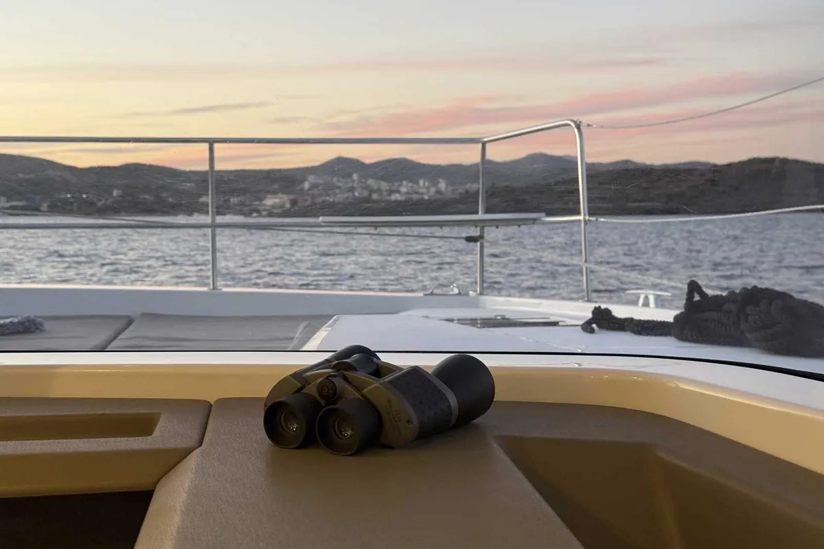 Deck of Jeux D'Hiver, a Bali 4.2 catamaran at Lavreotiki Municipal Unit, Greece