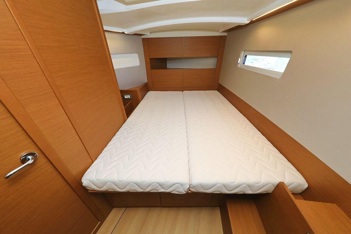 Cabin on Vague, a Jeanneau Sun Odyssey 410 sailboat at Zadar, Croatia
