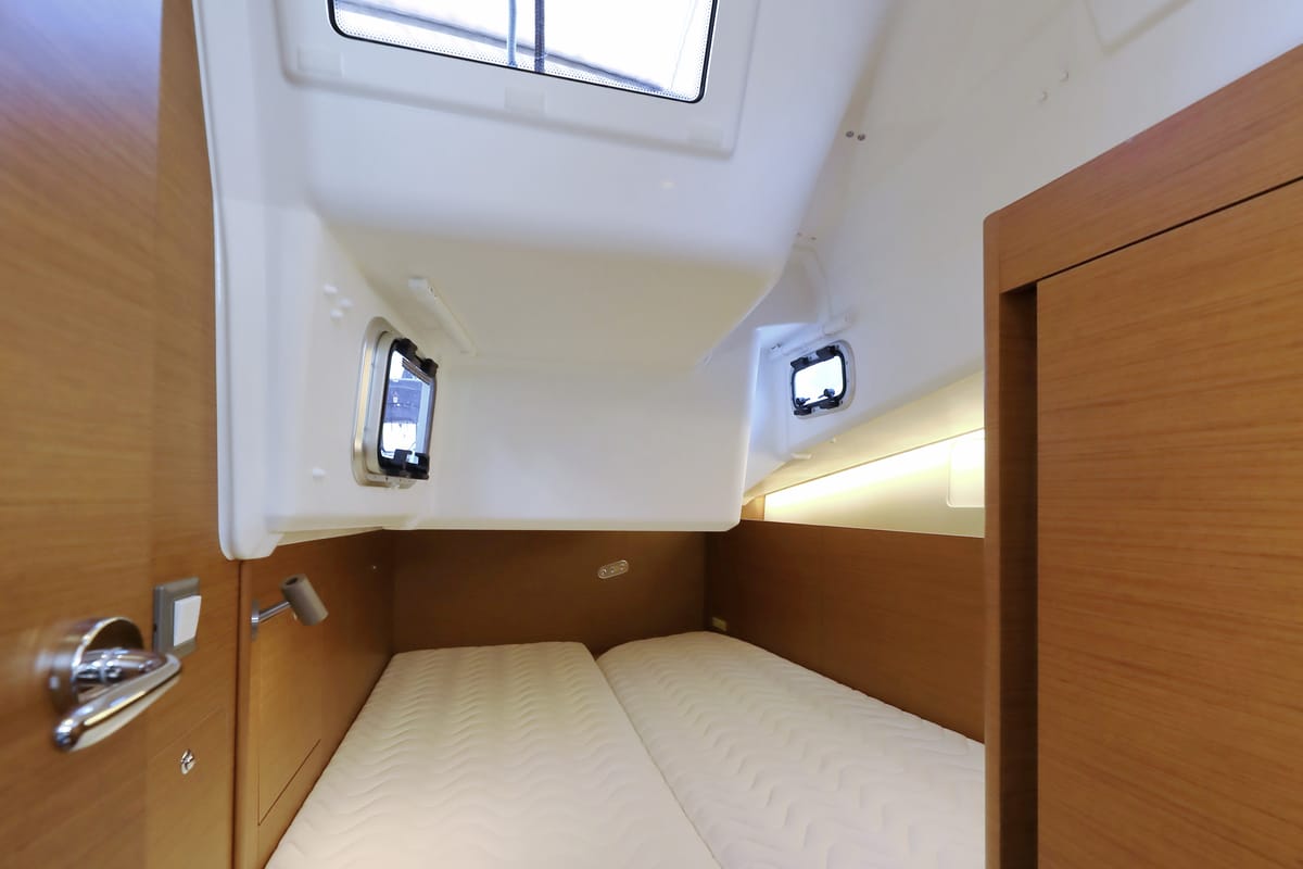Cabin on Vague, a Jeanneau Sun Odyssey 410 sailboat at Zadar, Croatia