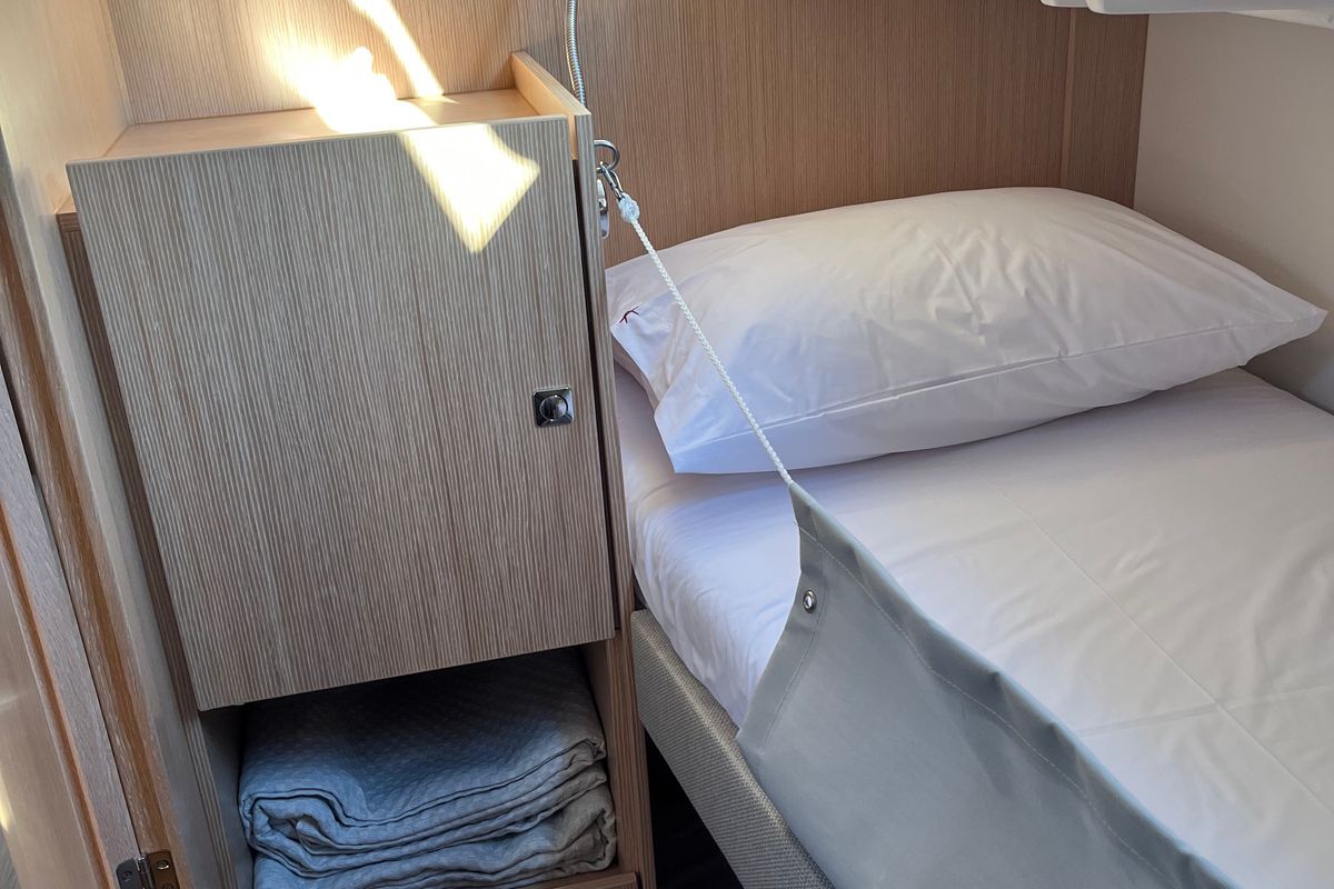 Cabin on Vela , a Bavaria C50 sailboat at Volos Municipality, Greece