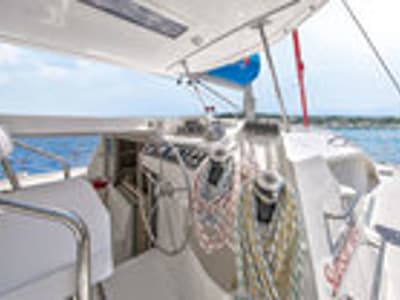 Cockpit of Sunsail 404 Classic, a Leopard 40 catamaran at Uturoa, France