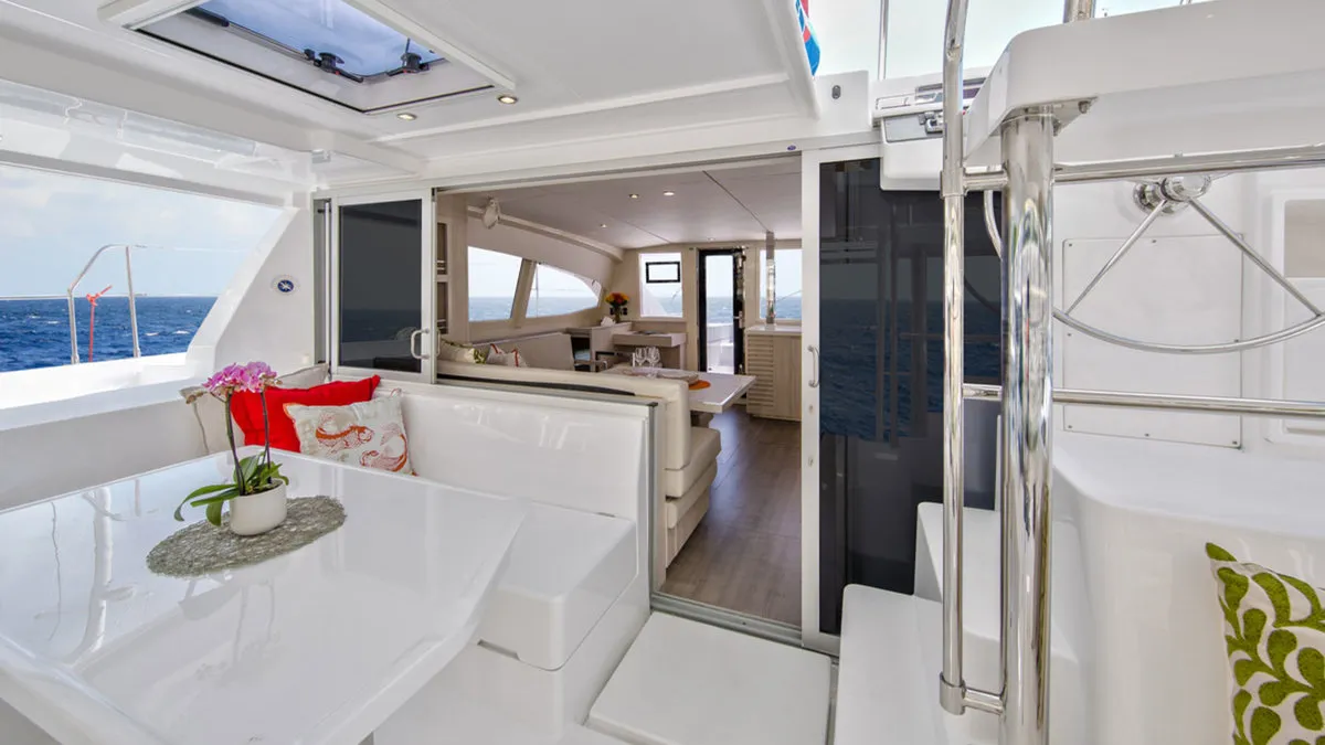 Deck of Sunsail 404 Classic, a Leopard 40 catamaran at Uturoa, France