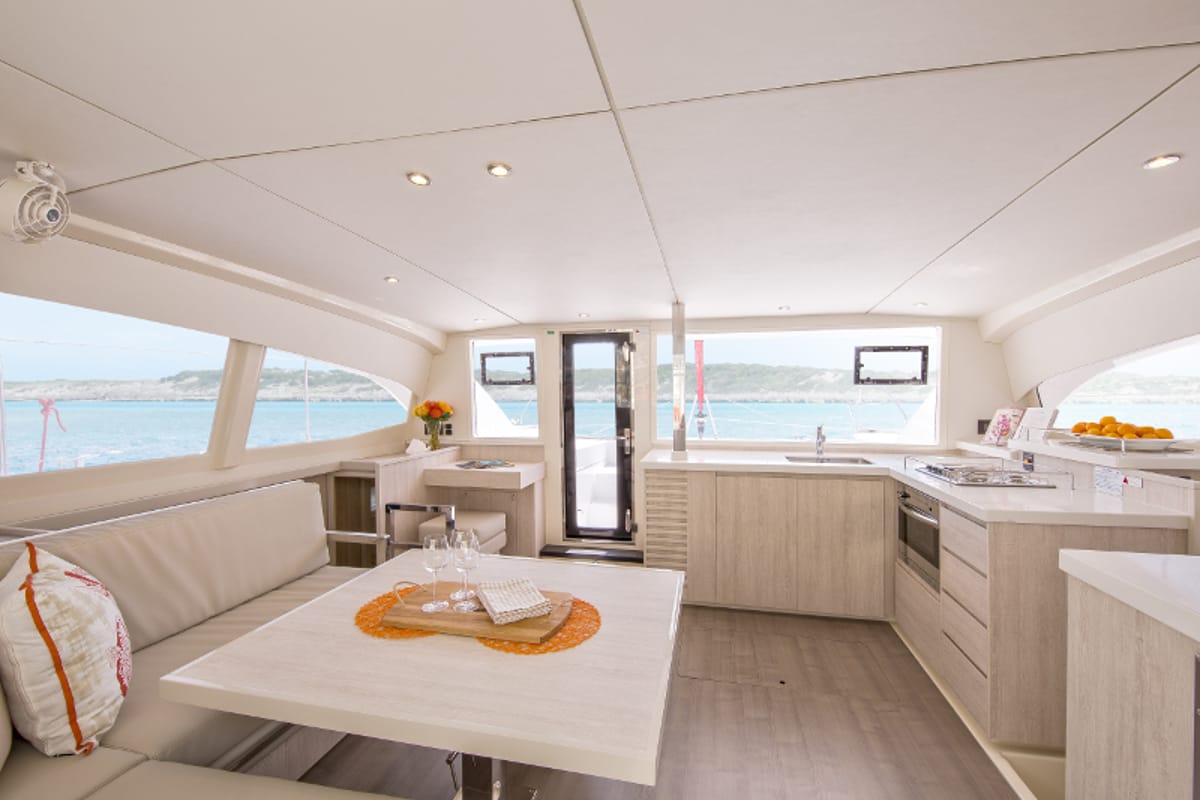 Salon of Sunsail 404 Classic, a Leopard 40 catamaran at Uturoa, France