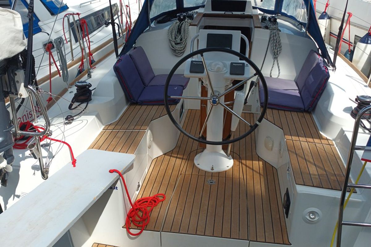 Cockpit of Pupatella, a Jeanneau Sun Odyssey 319 sailboat at Tonnarella, Italy