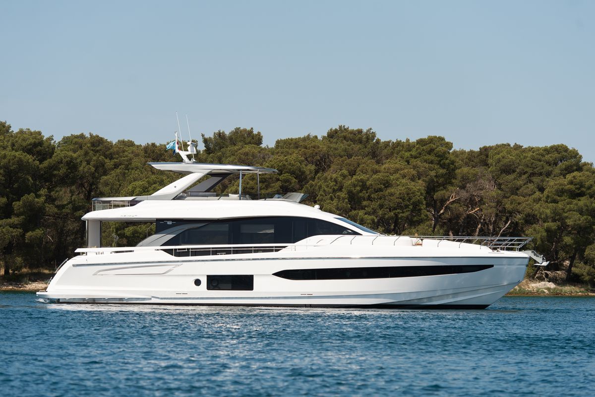 Exterior view of PREWI, a Azimut 78 Fly yacht at Grad Šibenik, Croatia
