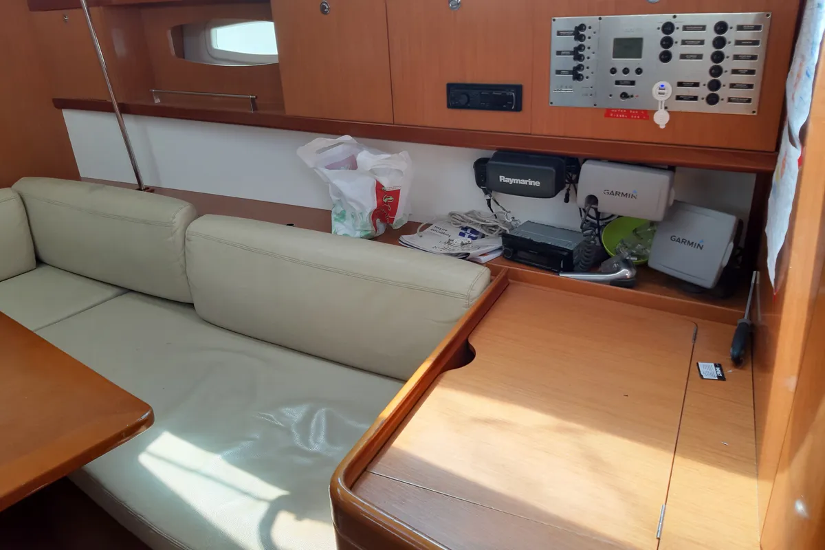 Salon of Sifnos 43.1, a Beneteau Oceanis 43 sailboat at Marina Delta Kallithea, Greece