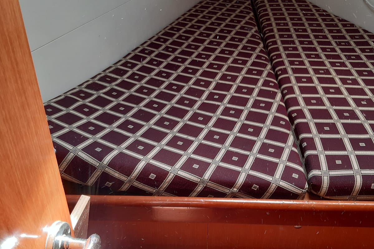 Cabin on Sifnos 43.1, a Beneteau Oceanis 43 sailboat at Marina Delta Kallithea, Greece