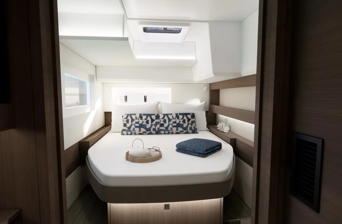 Moorings 4300 - 3 Exclusive Plus, a Leopard Leopard 43 catamaran at Nassau, Bahamas