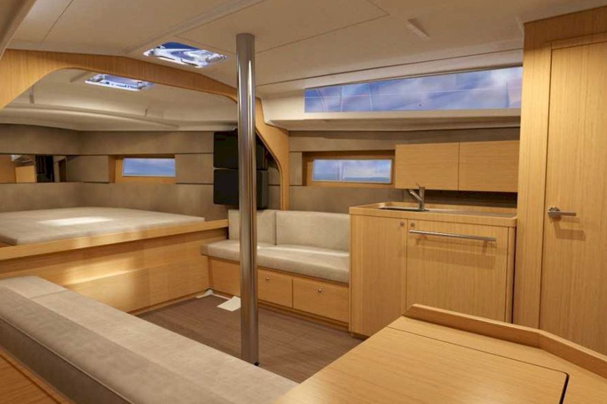 Lina, a Beneteau Oceanis 38 sailboat at Procida, Italy
