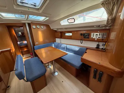 Salon of Alboran XXXI Saoco (Majorca), a Beneteau Oceanis 43 sailboat at es Jonquet, Spain