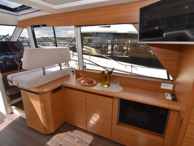 Salon of Kviteseid, a Greenline 39 motorboat at Porsgrunn, Norway