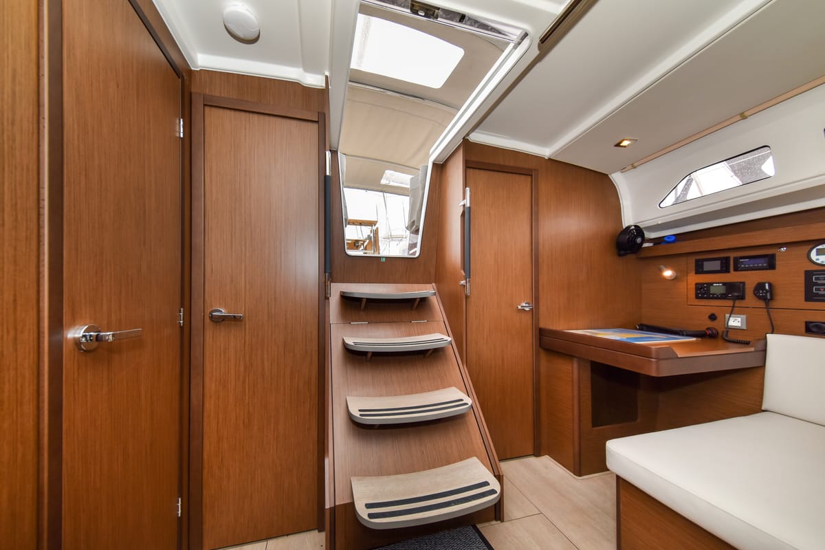 Salon of Eylin, a Beneteau Oceanis 40.1 sailboat at Zadar, Croatia