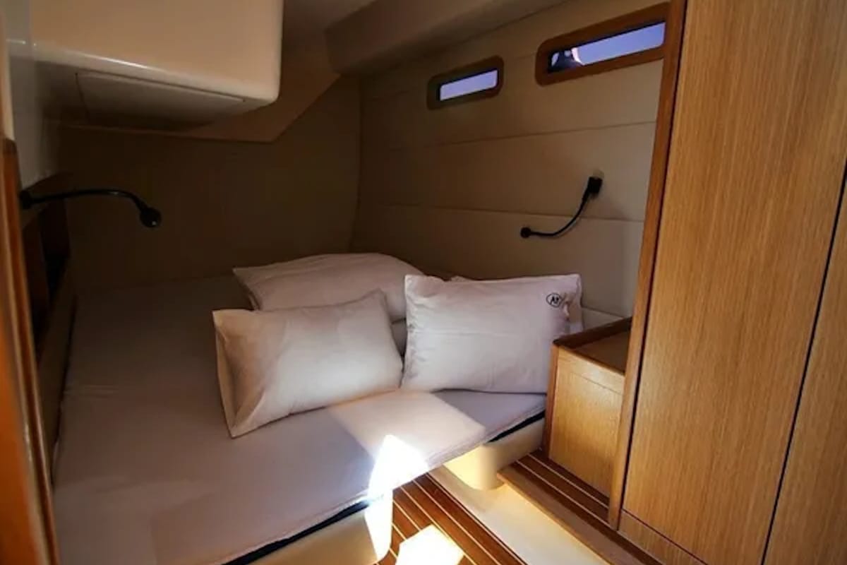 Cabin on Roberta, a SAS - Vektor Adriana 44 yacht at Općina Sukošan, Croatia