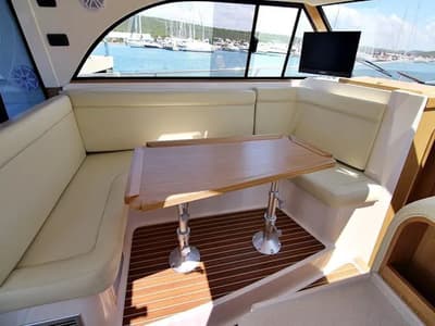 Salon of Roberta, a SAS - Vektor Adriana 44 yacht at Općina Sukošan, Croatia