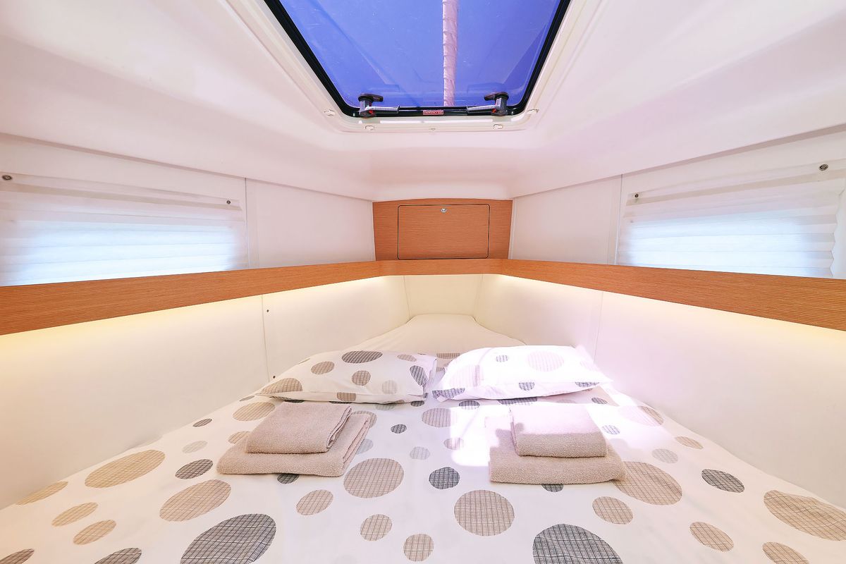 Cabin on Ibiss, a Elan Impression 45 sailboat at Grad Šibenik, Croatia