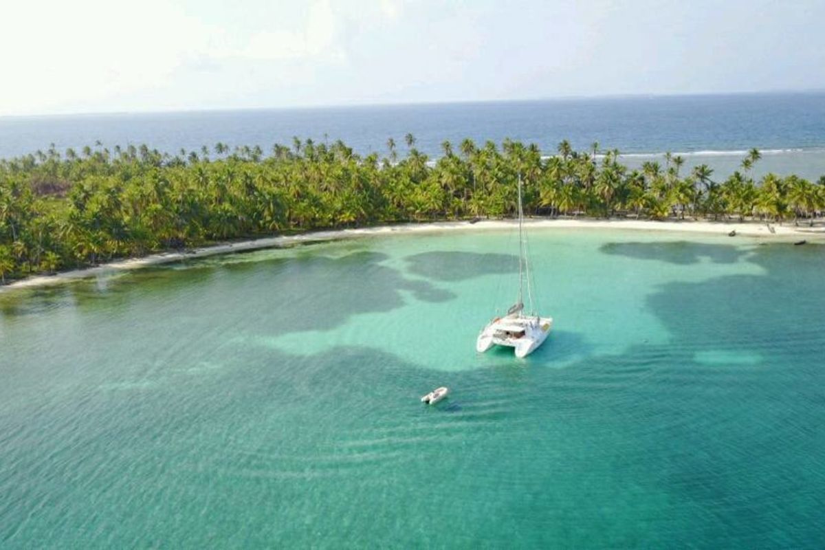 Exterior view of Vip One, a Lagoon 500 catamaran at San Blas, Corazon de Jesus, Panama