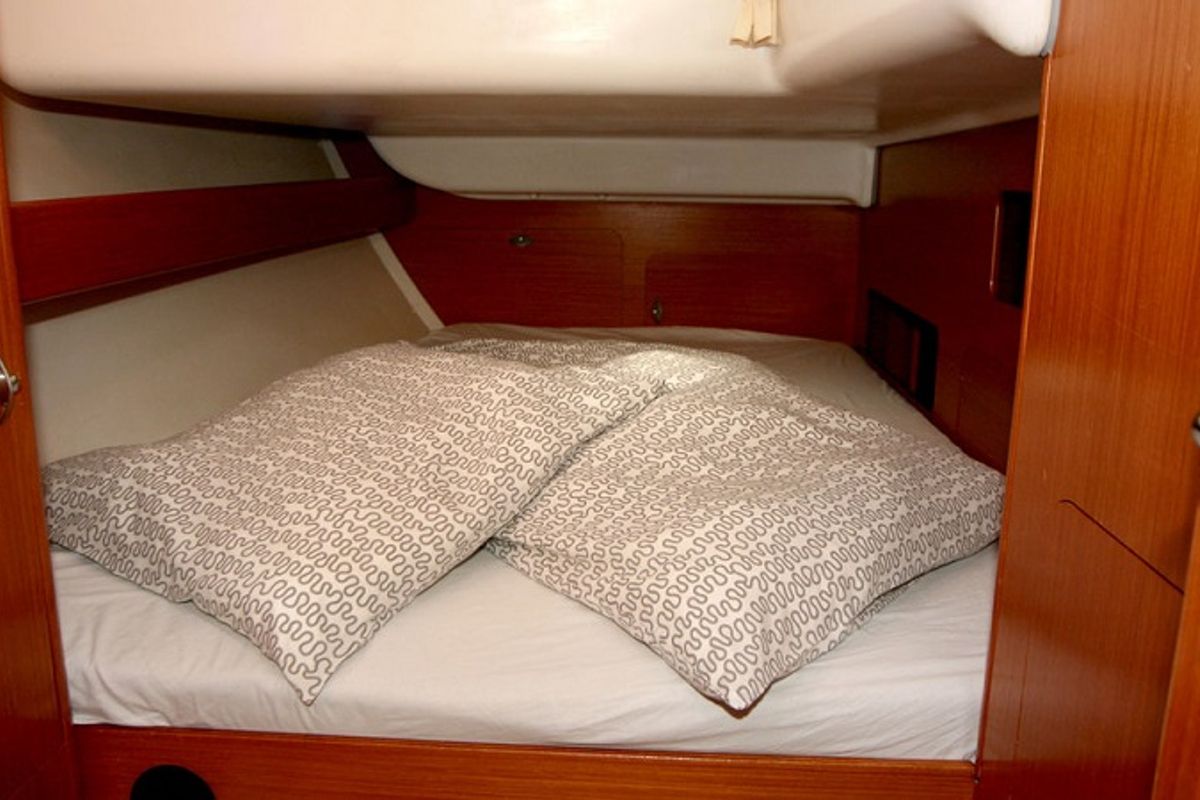 Cabin on ORION XI, a Beneteau Cyclades 43.3 sailboat at Volos Municipality, Greece