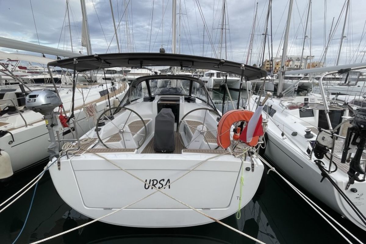 Cockpit of URSA, a Hanse Yachts Hanse 348 sailboat at Cogolin, France