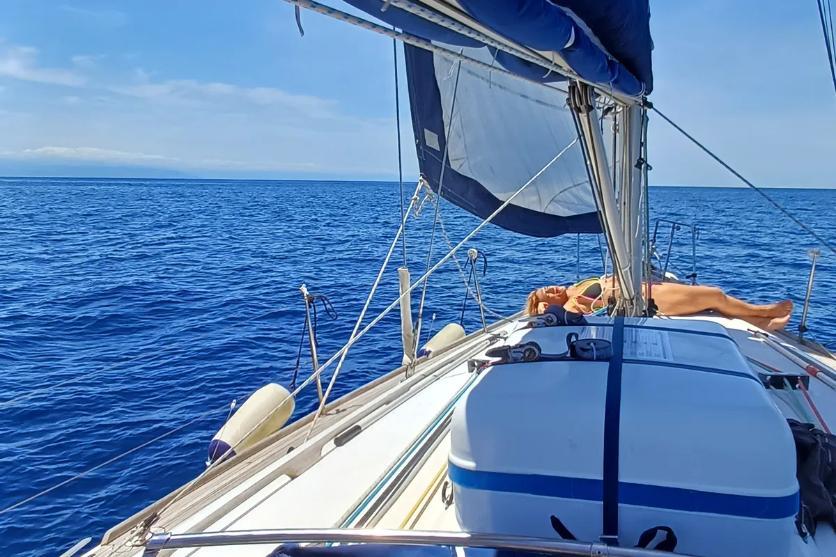 Cabin 2, a Dufour Dufour 40 sailboat at Capo d'Orlando, Italy