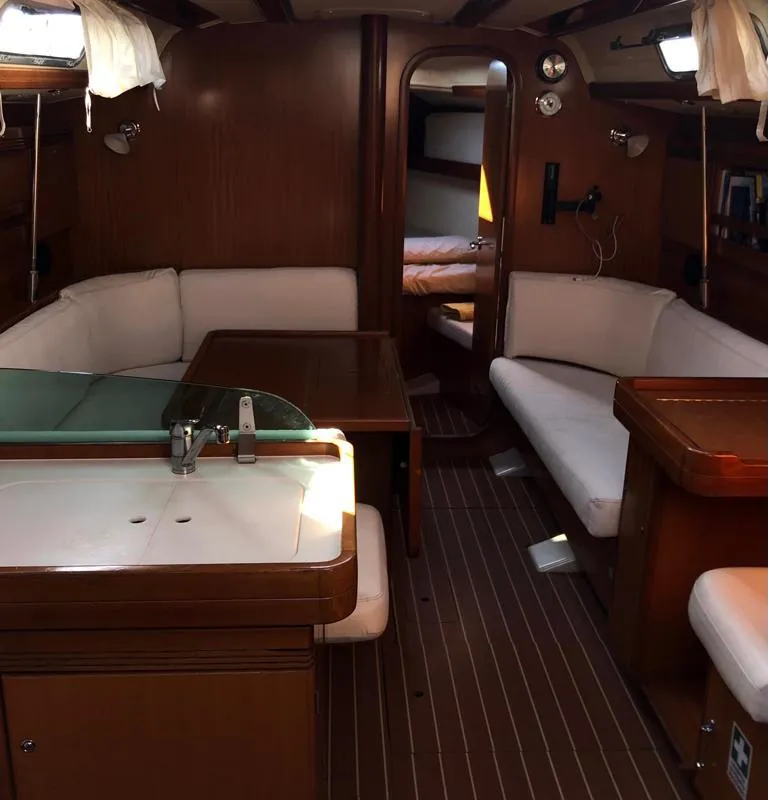 Cabin 2, a Dufour Dufour 40 sailboat at Capo d'Orlando, Italy