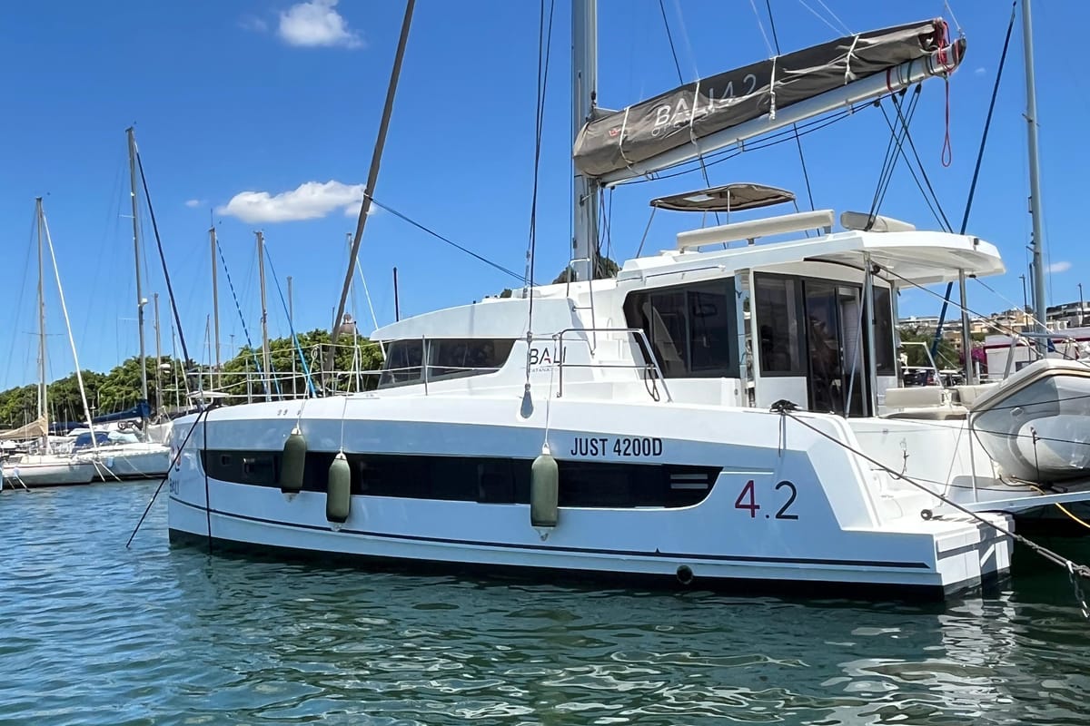 Salon of JUST 42, a Bali 4.2 catamaran at Cagliari, Italy