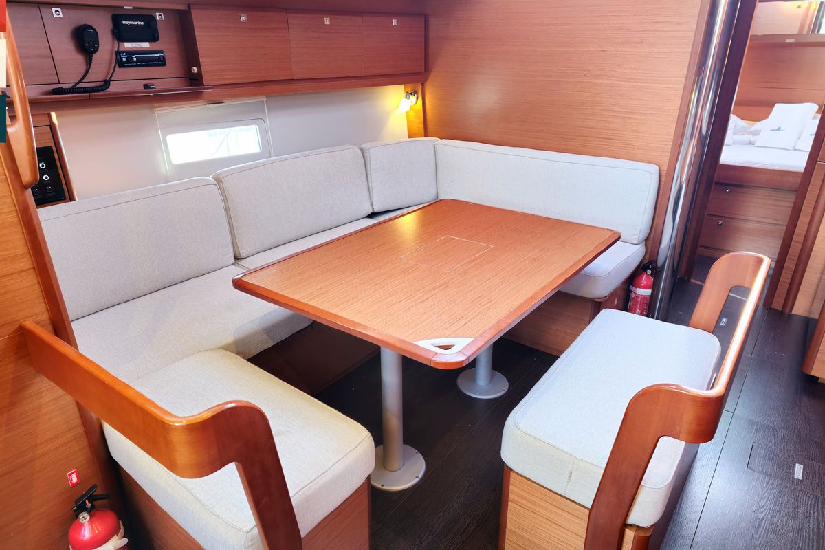Salon of Vivo, a Dufour 430 GL sailboat at Grad Kaštela, Croatia