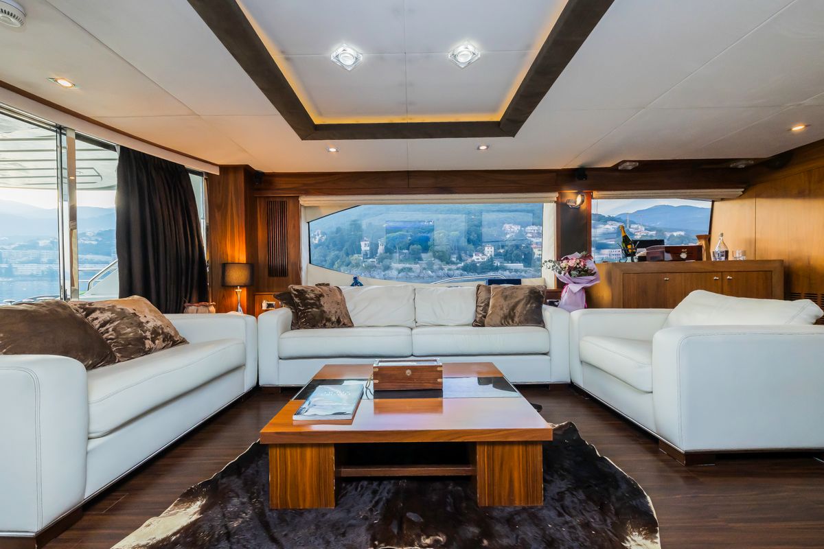 Salon of The Best Way, a Sunseeker Yacht 86 yacht at Dubrovnik, Croatia
