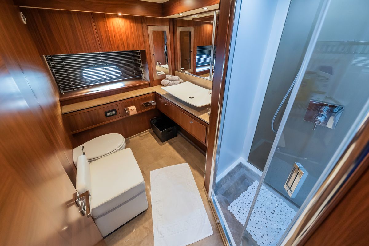 Head on The Best Way, a Sunseeker Yacht 86 yacht at Dubrovnik, Croatia