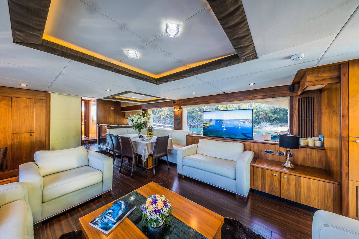 Salon of The Best Way, a Sunseeker Yacht 86 yacht at Dubrovnik, Croatia