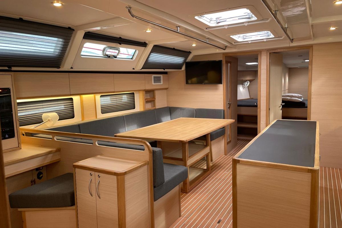 Salon of Six on the Sea, a D&D Kufner 54 Exclusive sailboat at Salerno, Italy