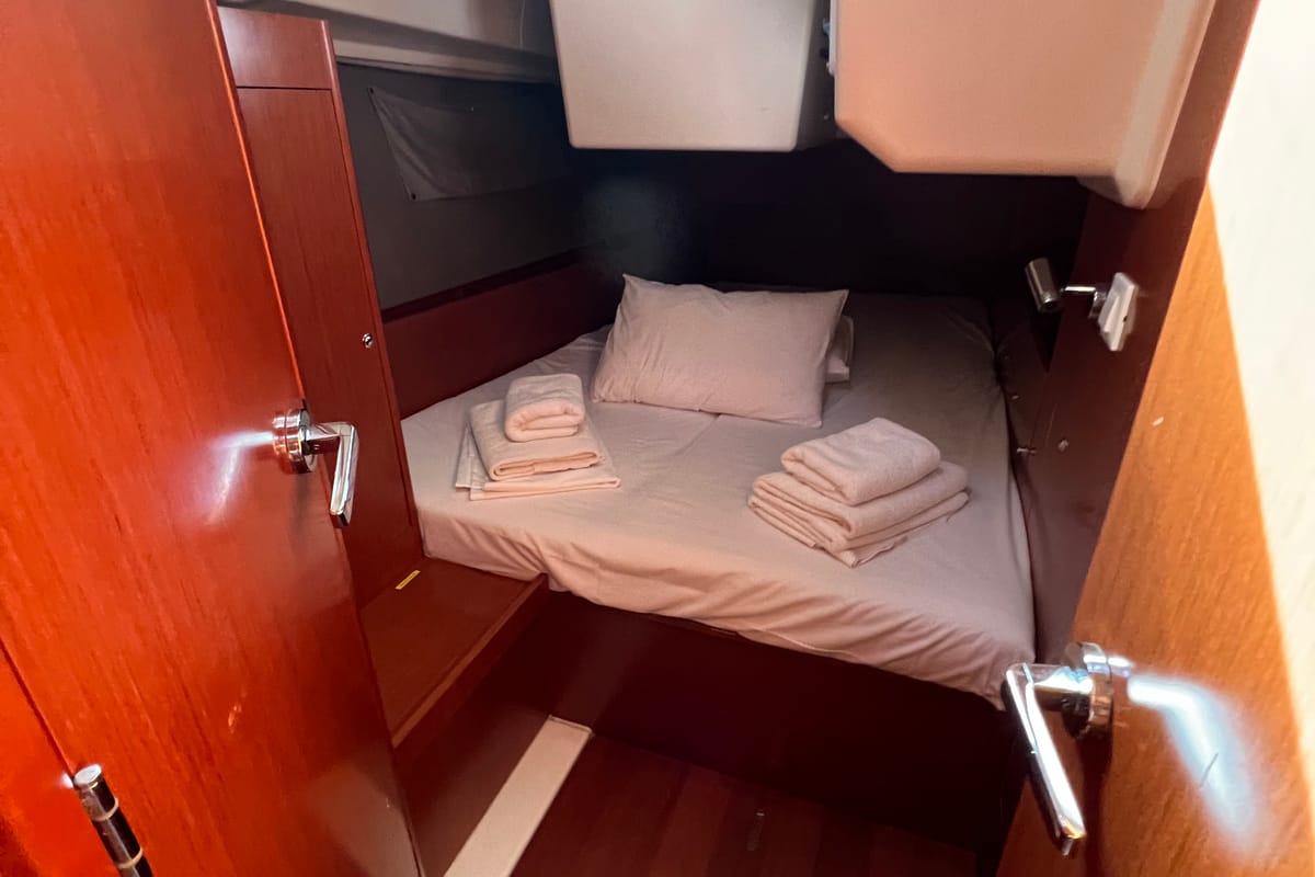 Cabin on Ocyrhoe, a Beneteau Oceanis 41.1 sailboat at Municipal Unit of Rhodes, Greece