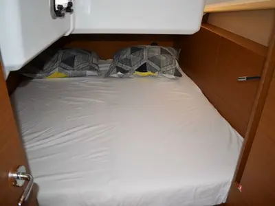 Cabin on PROUD MARY, a Jeanneau Sun Odyssey 440 sailboat at Općina Sukošan, Croatia