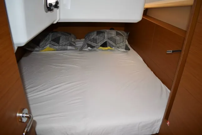 Cabin on PROUD MARY, a Jeanneau Sun Odyssey 440 sailboat at Općina Sukošan, Croatia