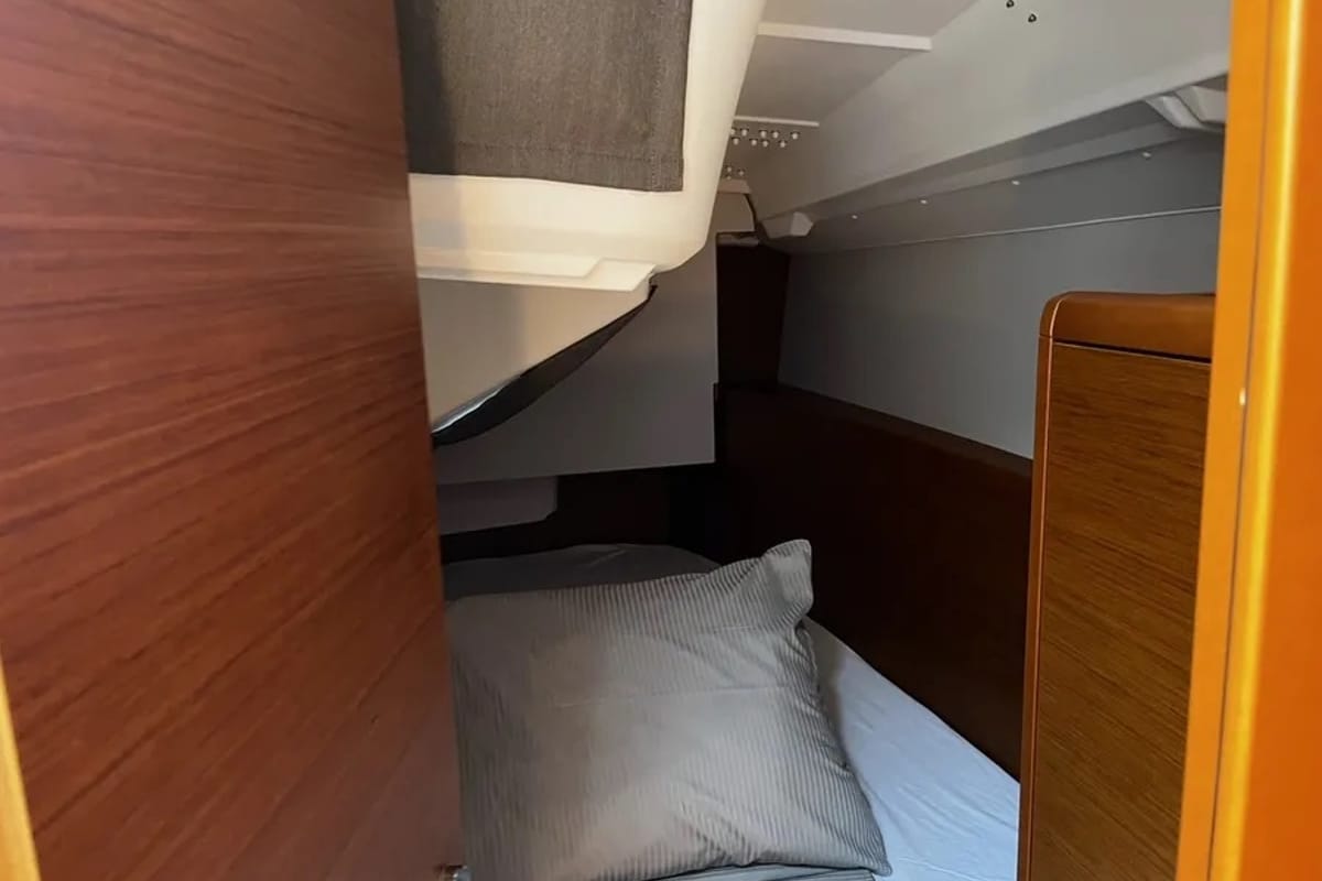 Cabin on Reina De Oros, a Jeanneau Sun Odyssey 349 sailboat at Grad Pula, Croatia