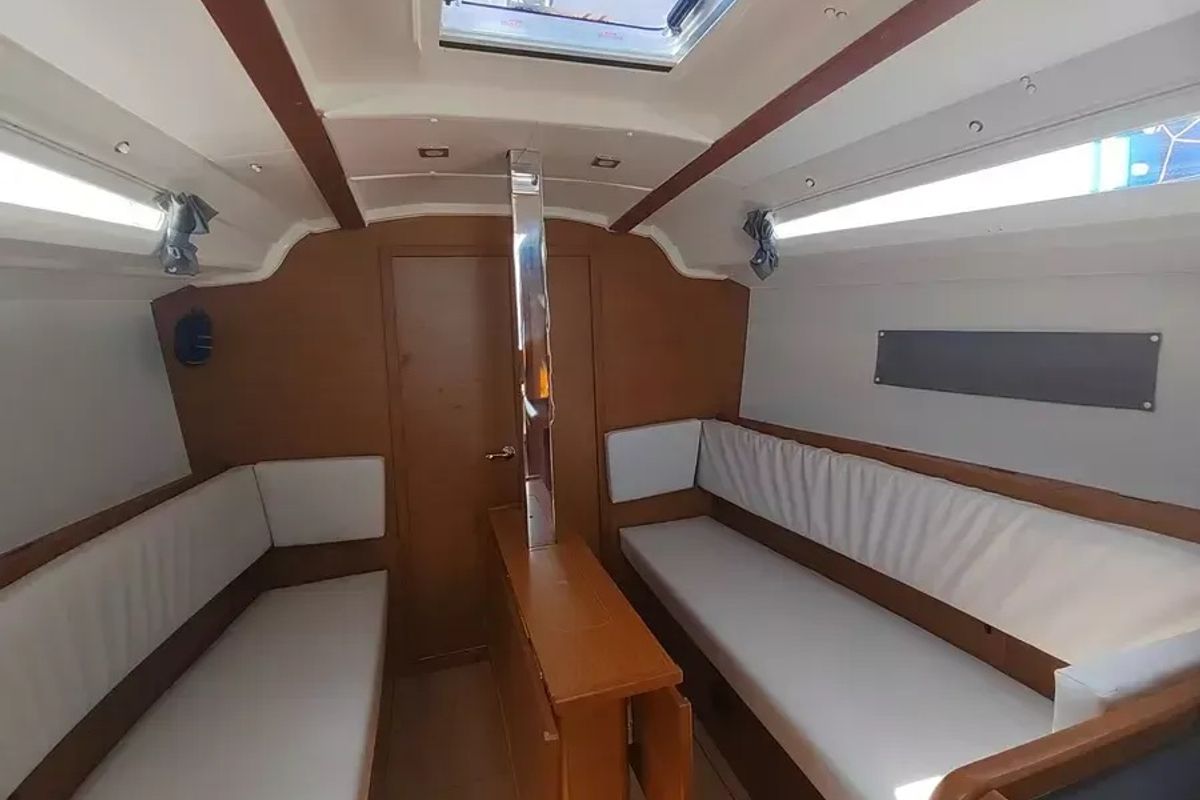 Salon of Reina De Oros, a Jeanneau Sun Odyssey 349 sailboat at Grad Pula, Croatia