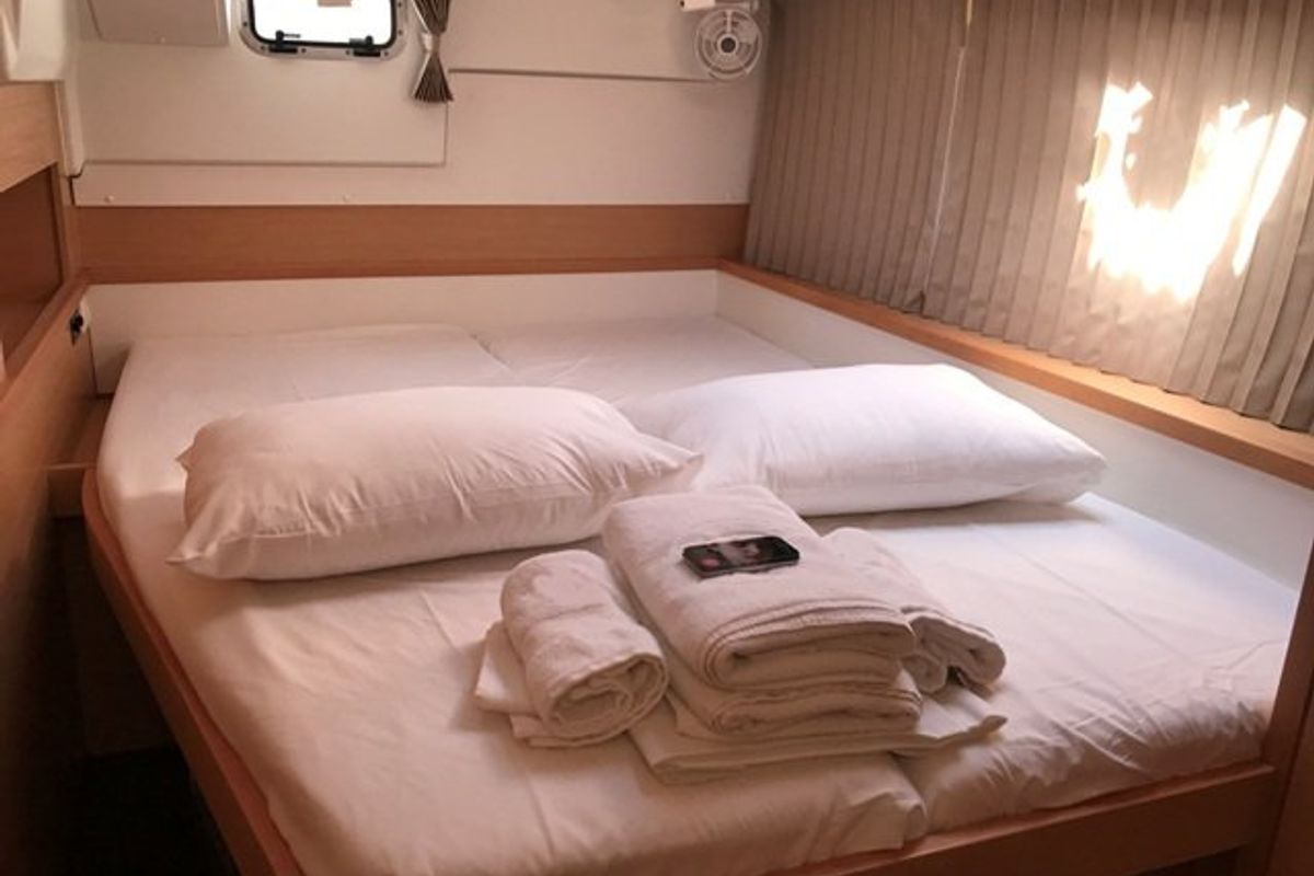 Cabin on Tulip, a Lagoon 400 S2 catamaran at Lavreotiki Municipal Unit, Greece